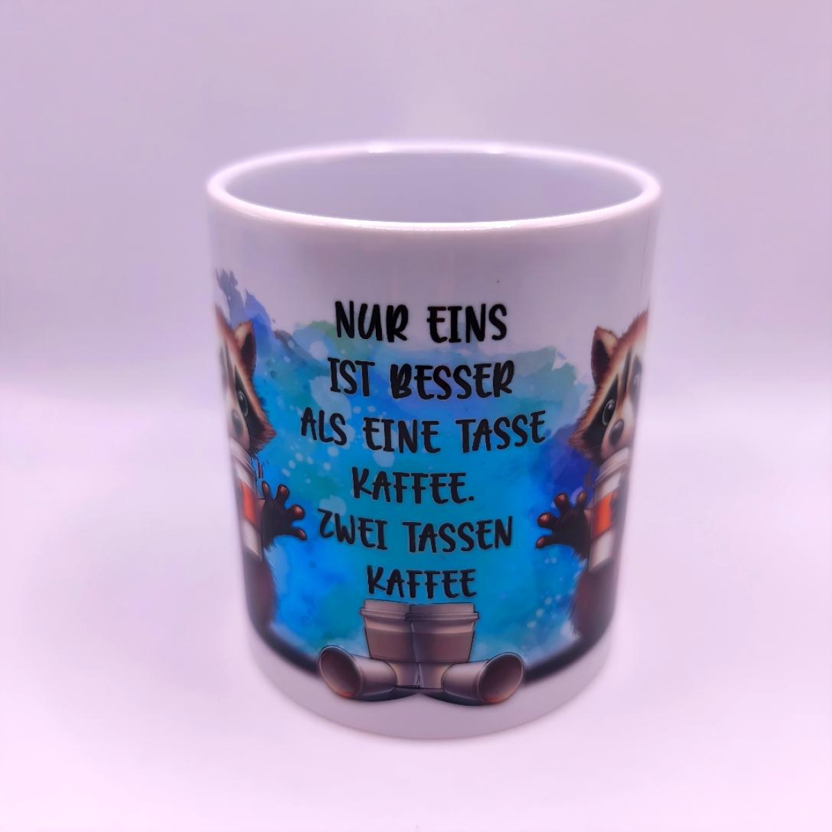 Waschbären Tasse mit Kaffee
