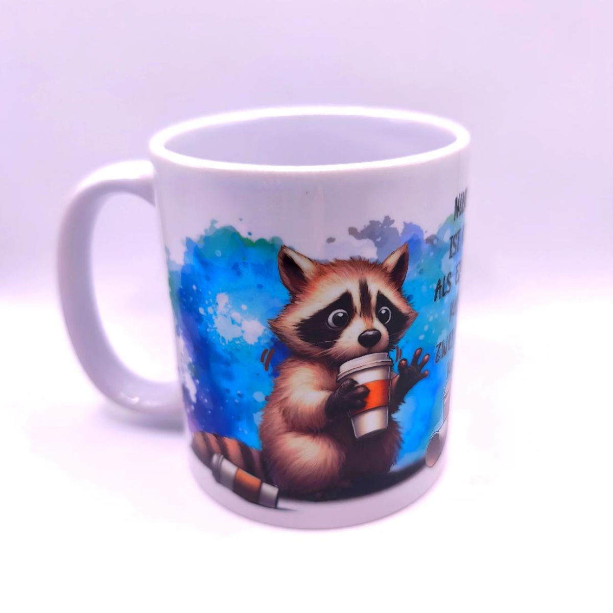 Waschbären Tasse mit Kaffee