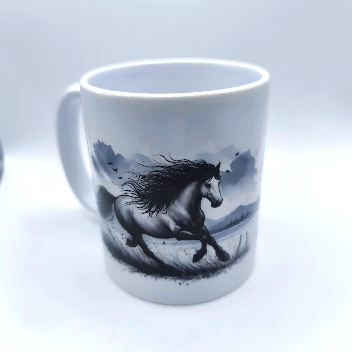 Tasse grau weißes Pferd