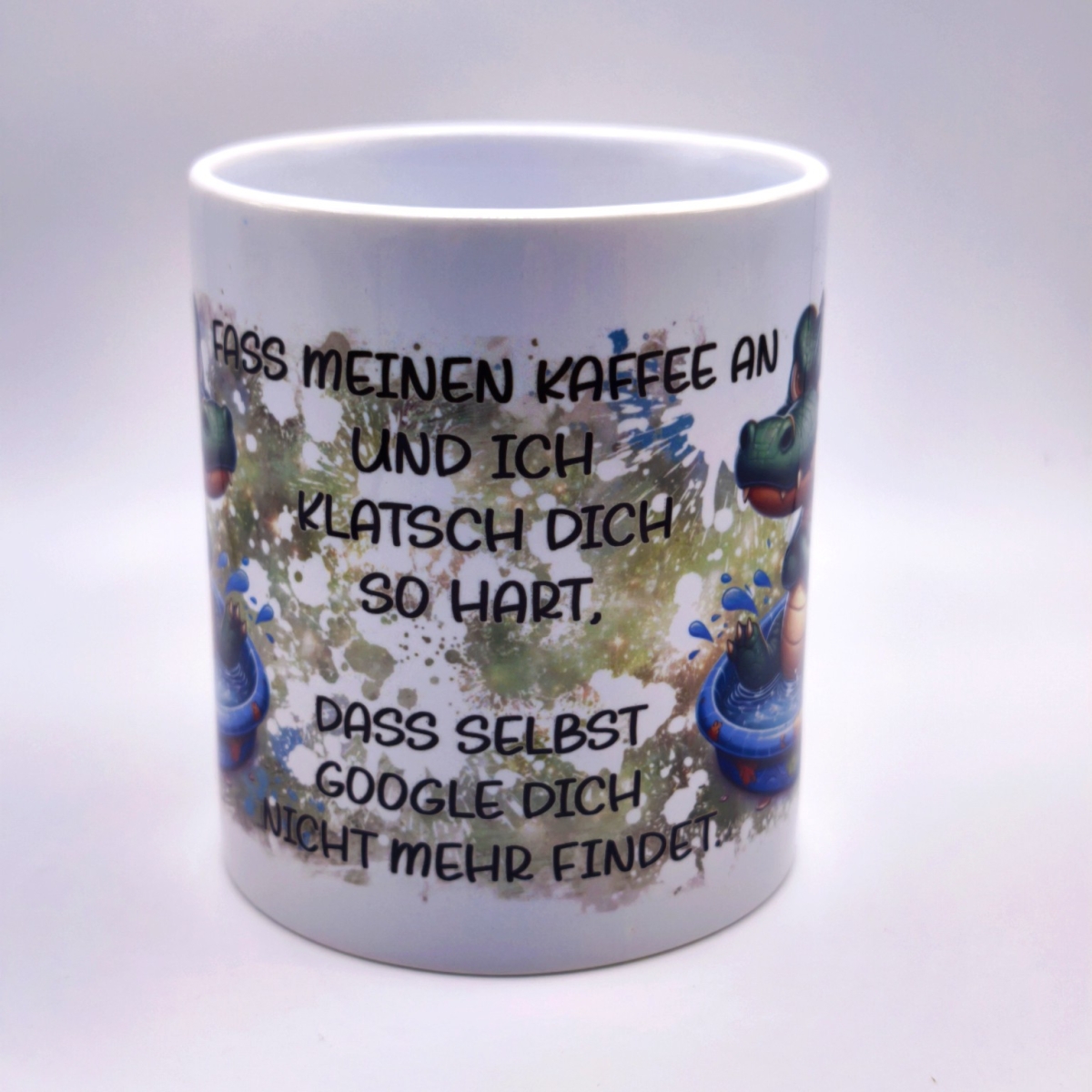 Krokodil im Planschbecken Tasse